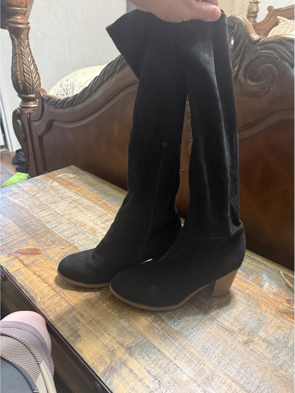 Black Mid-Calf Suede Boots with Block Heels and Side Zippers